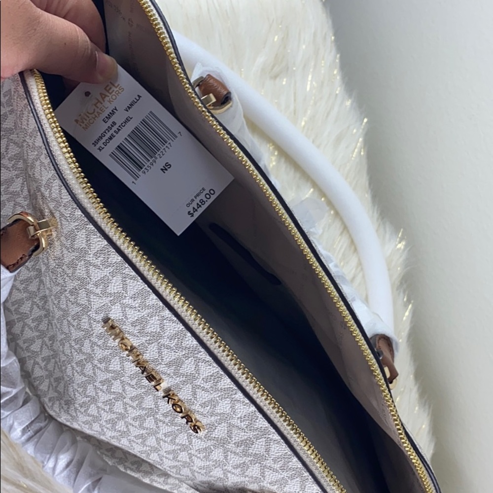 Michael Kors EMMY XLARGE DOME SATCHEL/SHOULDER BAG - Picture 3 of 9